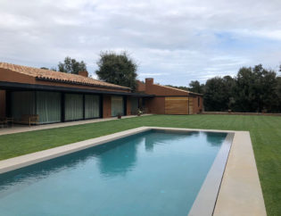 Jardí a Torrent 01 Begur, Jardins Arnau