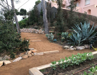 Jardí a Torrent 02 Begur, Jardins Arnau