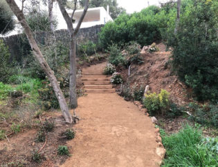 Jardí a Torrent 02 Begur, Jardins Arnau